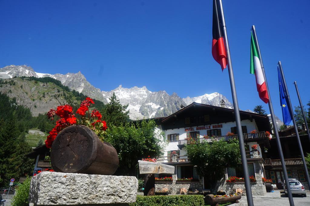 Hotel Aiguille Noire Курмайор Экстерьер фото