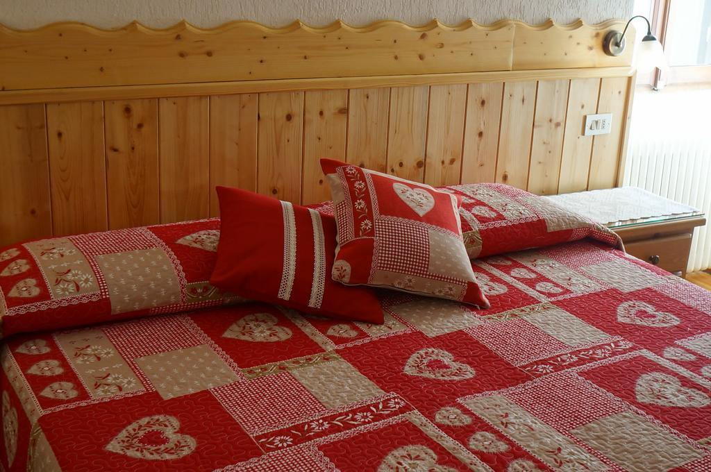 Hotel Aiguille Noire Курмайор Номер фото