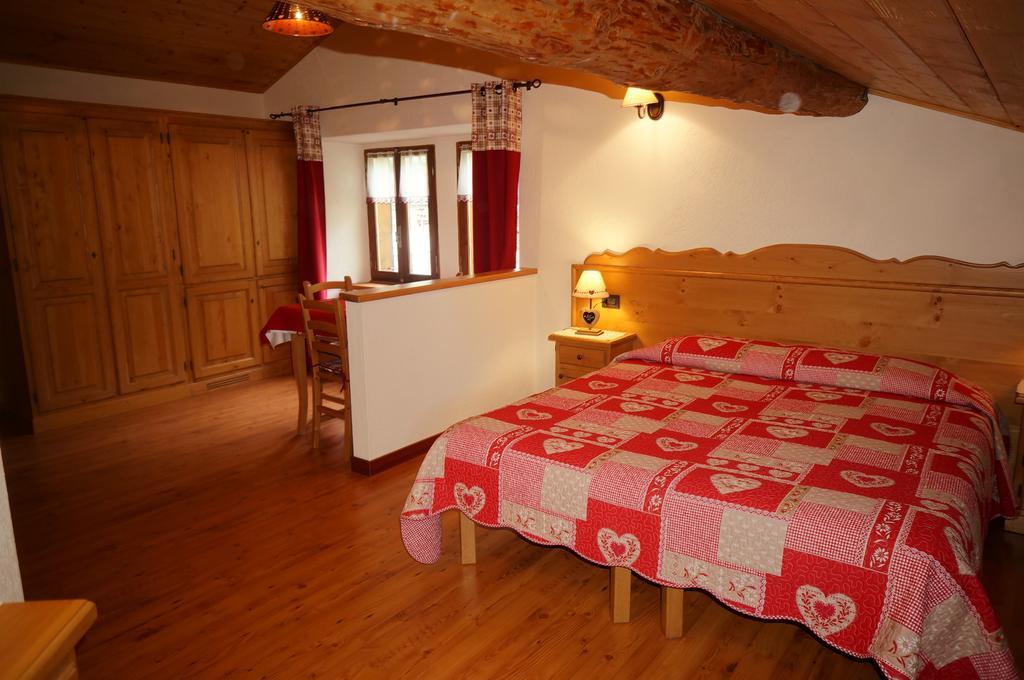 Hotel Aiguille Noire Курмайор Номер фото