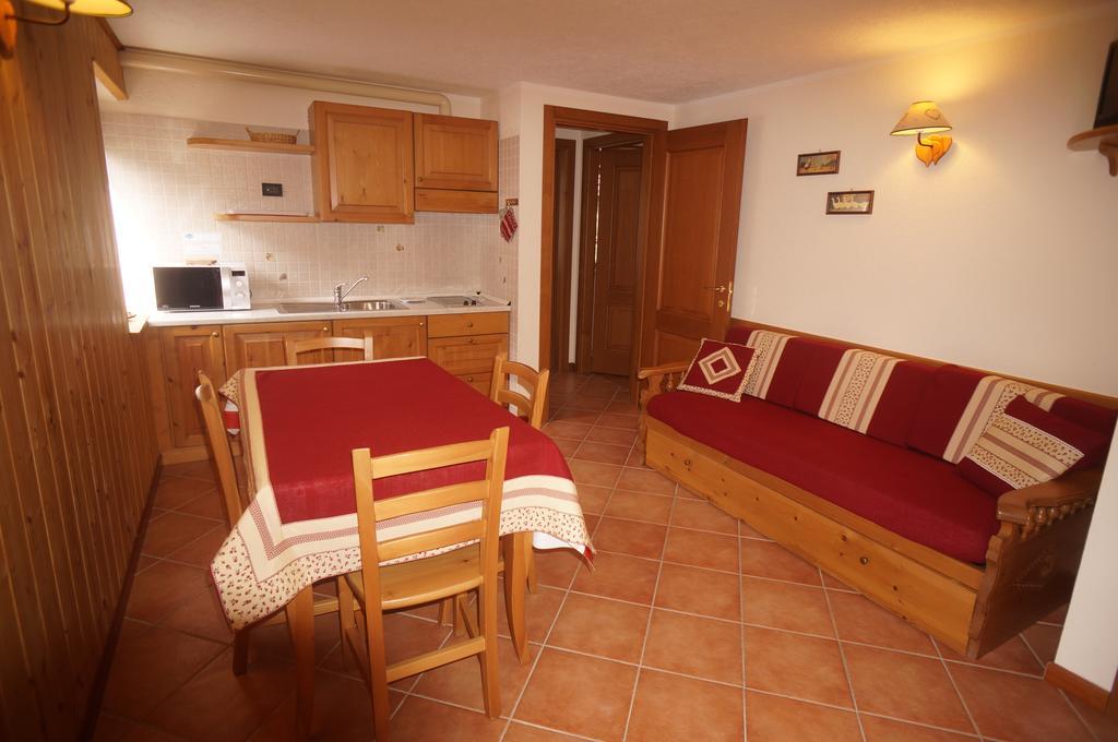 Hotel Aiguille Noire Курмайор Номер фото